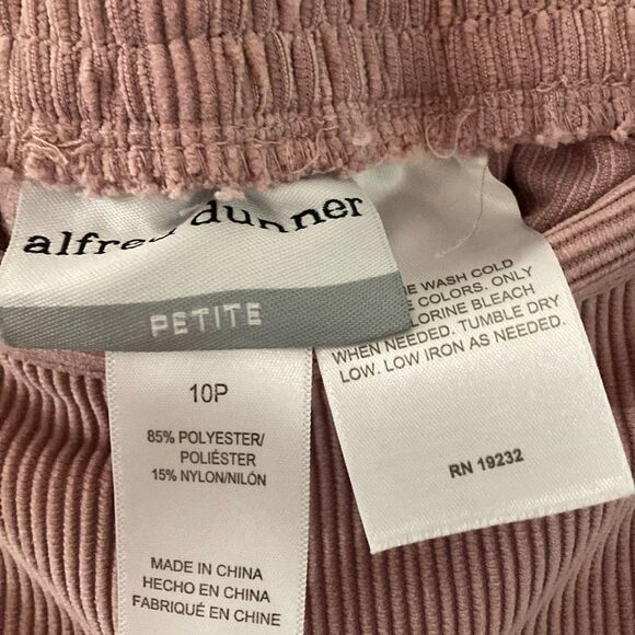 Alfred Dunner Petite dusty pink corduroys with elastic waist , size 10P - Picture 3 of 5